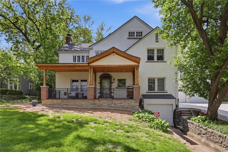709 W 50th St, Kansas City, MO 64112