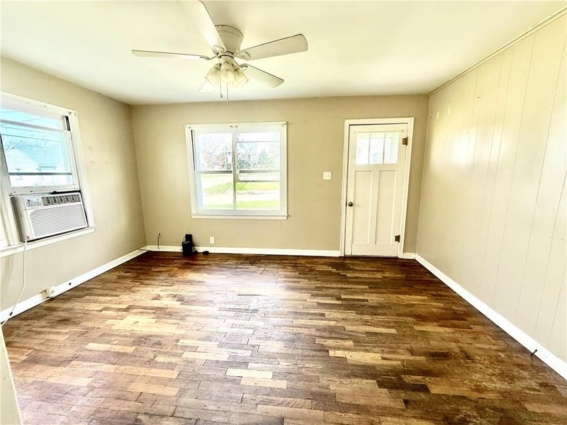 604 Cooper St, Maryville, MO 64468