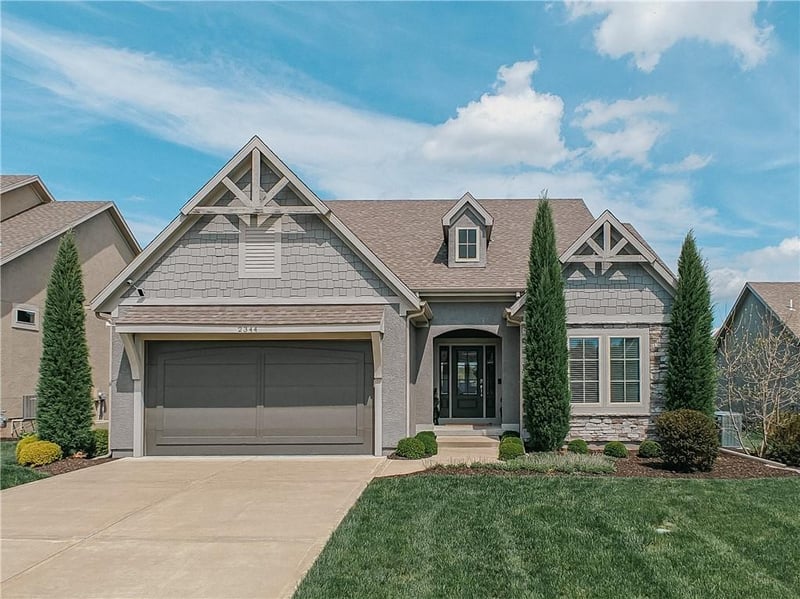 2344 W 146th Ter, Leawood, KS 66224
