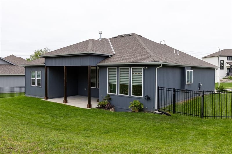 8134 NW 89th St, Kansas City, MO 64153