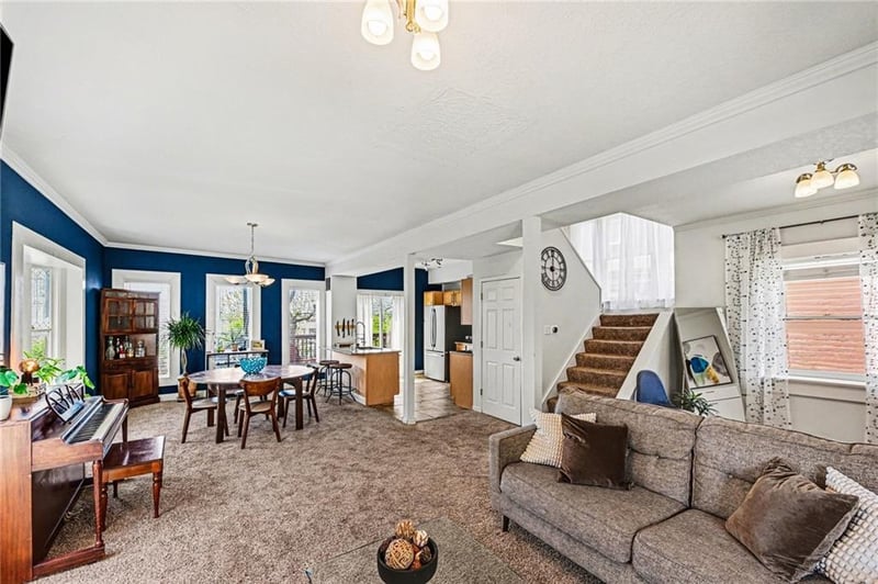33 E 32nd St, Kansas City, MO 64111