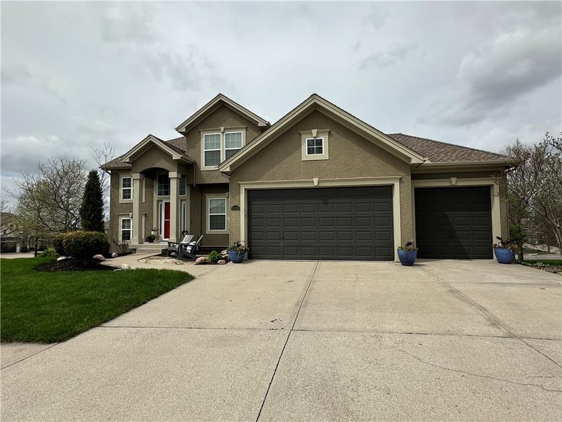 10504 Euclid Ave, Kansas City, MO 64155