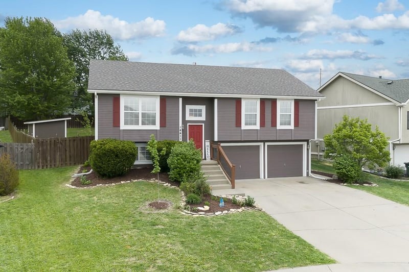 4411 Garland St, Leavenworth, KS 66048