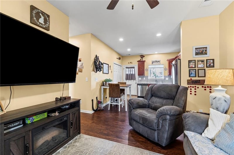 516 Mulberry St, Ottawa, KS 66067