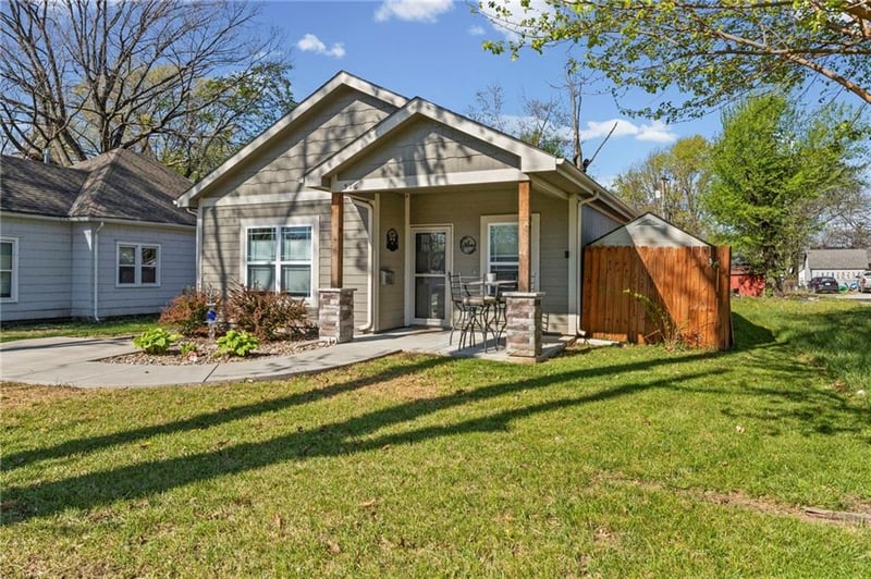 516 Mulberry St, Ottawa, KS 66067