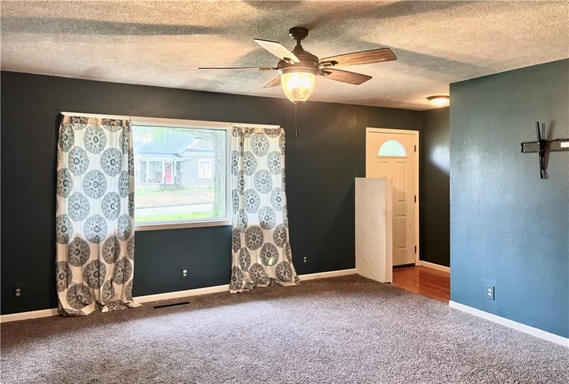 419 8th St, Fort Scott, KS 66701