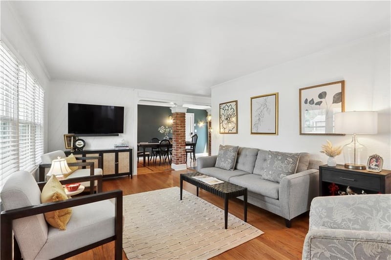 7933 Colonial Dr, Overland Park, KS 66204