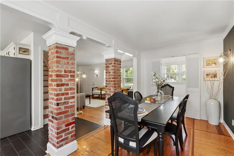 7933 Colonial Dr, Overland Park, KS 66204