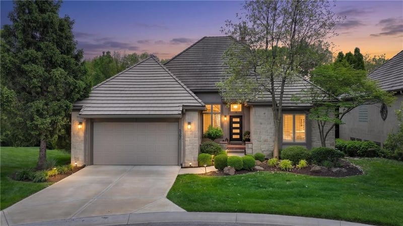 5307 124th Ct, Leawood, KS 66209