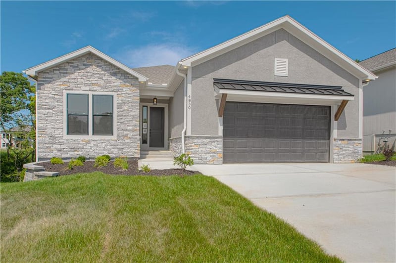 4830 Huonker Ct, Riverside, MO 64150