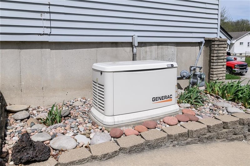 5208 Wayne Ave, Kansas City, MO 64118