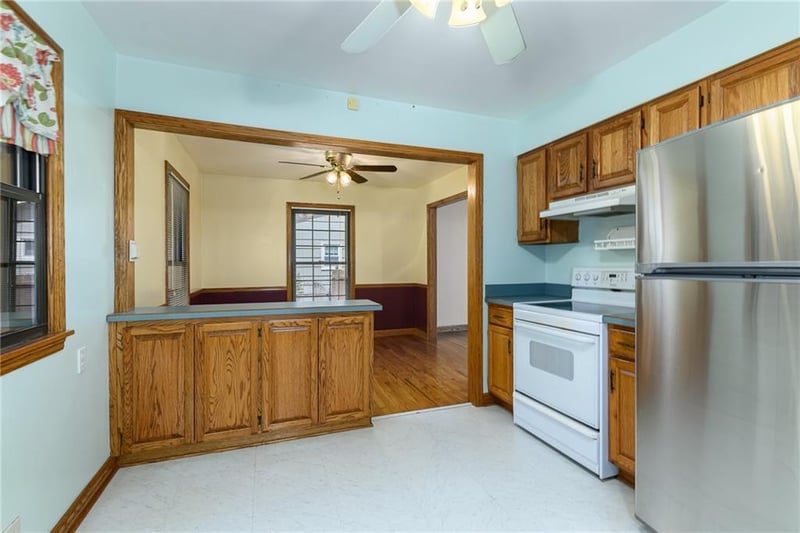 5208 Wayne Ave, Kansas City, MO 64118