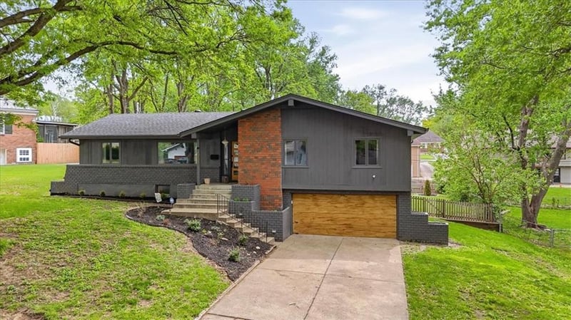 4407 E 108th St, Kansas City, MO 64137