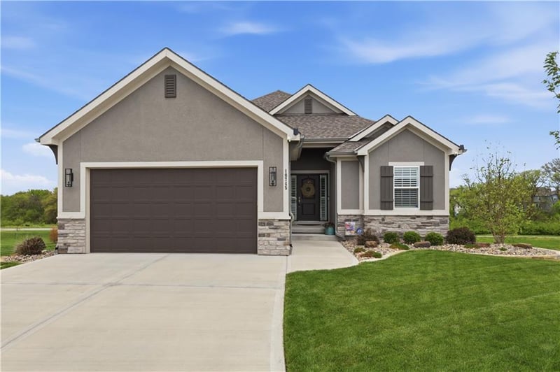10745 Bell St, Kansas City, MO 64155