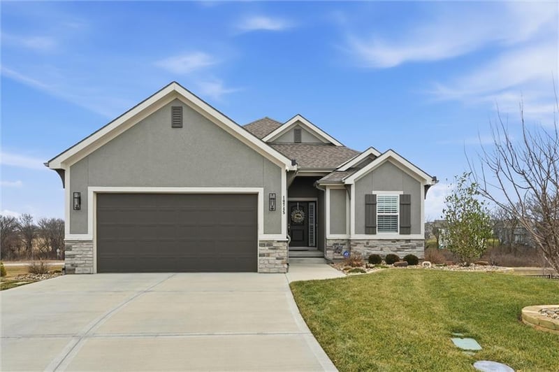 10745 Bell St, Kansas City, MO 64155