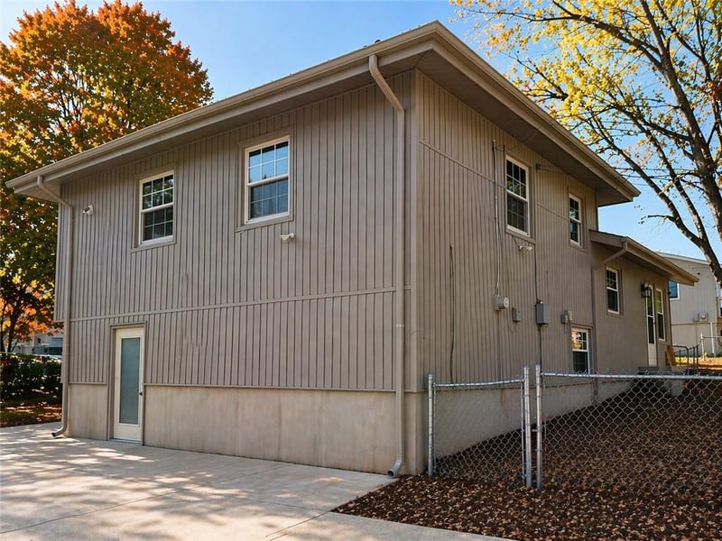 500 113th Ter, Kansas City, MO 64155