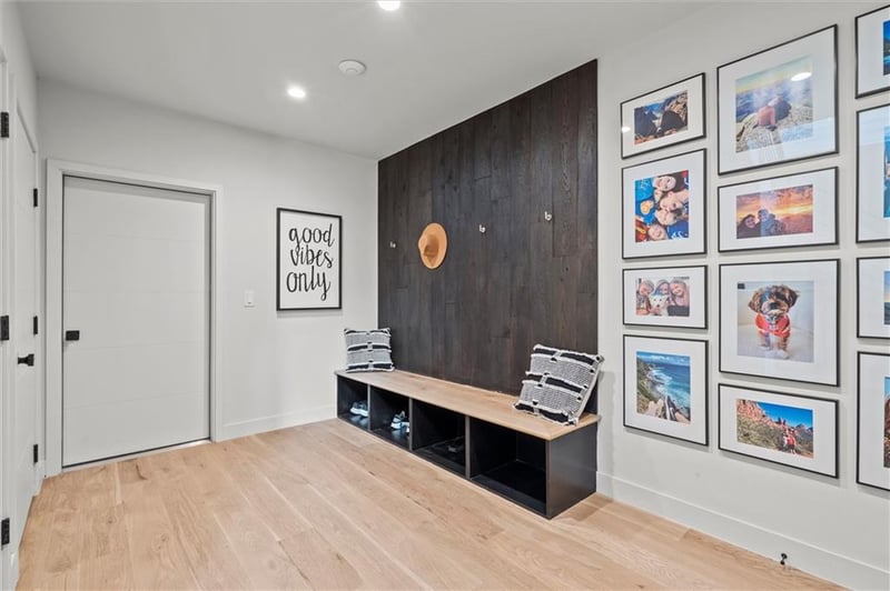 4540 Mercier St, Kansas City, MO 64111