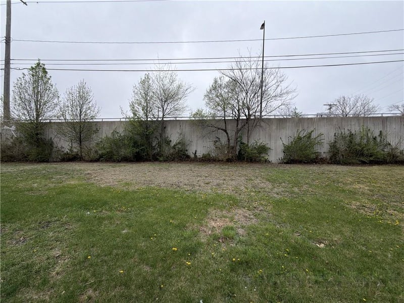 5904 E 95th Ter, Kansas City, MO 64134