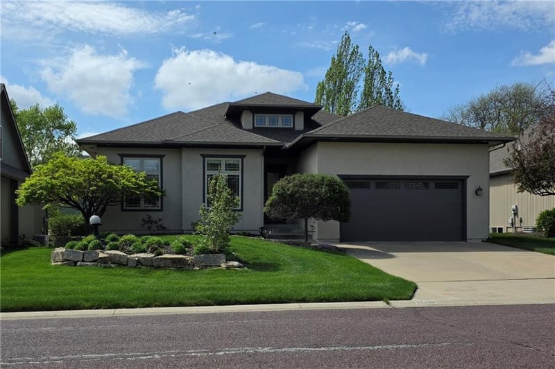 13236 Barton St, Overland Park, KS 66213