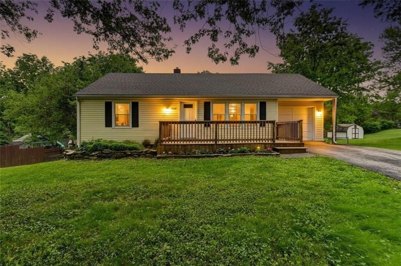 5020 Brooklyn Ave, Kansas City, MO 64118