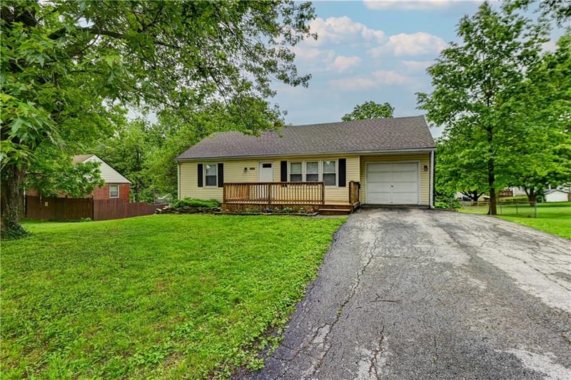 5020 Brooklyn Ave, Kansas City, MO 64118