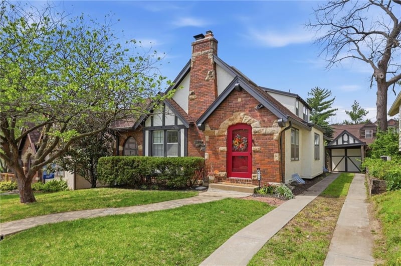 4830 Mercier St, Kansas City, MO 64112