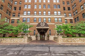 229 Ward Pw #103B, Kansas City, MO 64112