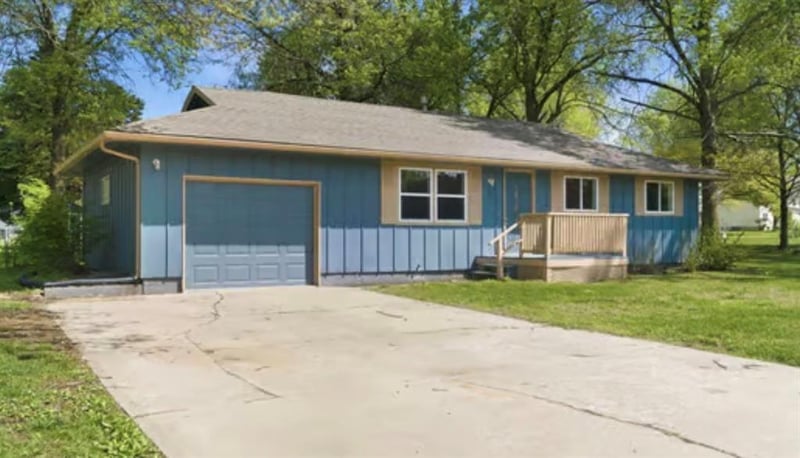 311 E Hatten St, Drexel, MO 64742