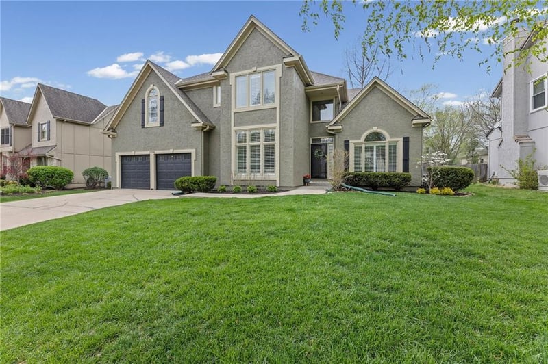 12316 Rosewood St, Overland Park, KS 66209