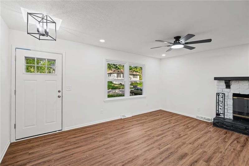 3917 Colorado Ave, Kansas City, MO 64117