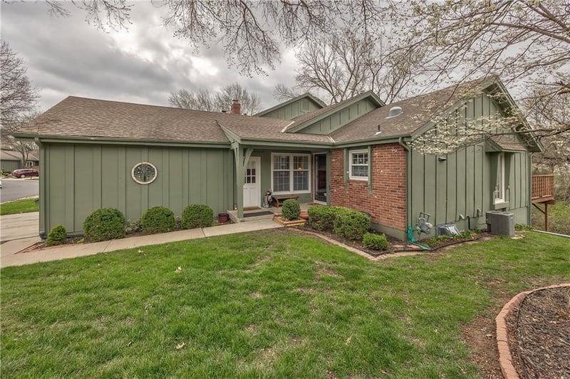 7236 Mastin St, Shawnee, KS 66203