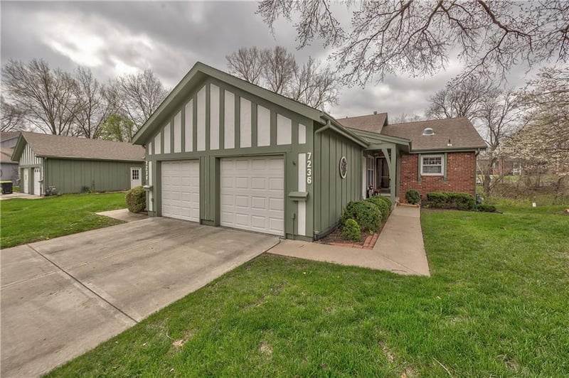 7236 Mastin St, Shawnee, KS 66203