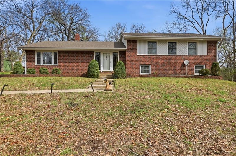 223 Highway Tt N/A, Oak Grove, MO 64075