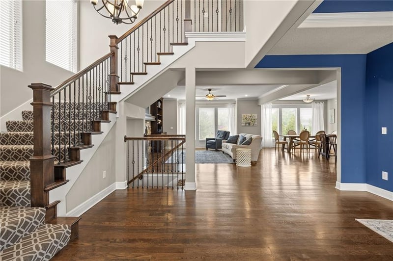 16424 Perry St, Overland Park, KS 66085