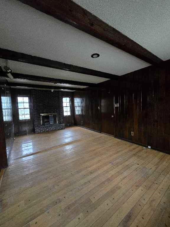 3507 Southern Hills Dr, Kansas City, MO 64137