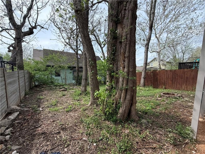 4102 Charlotte St, Kansas City, MO 64110