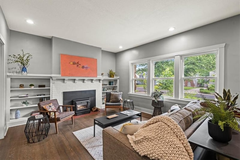 7426 Wayne Ave, Kansas City, MO 64131