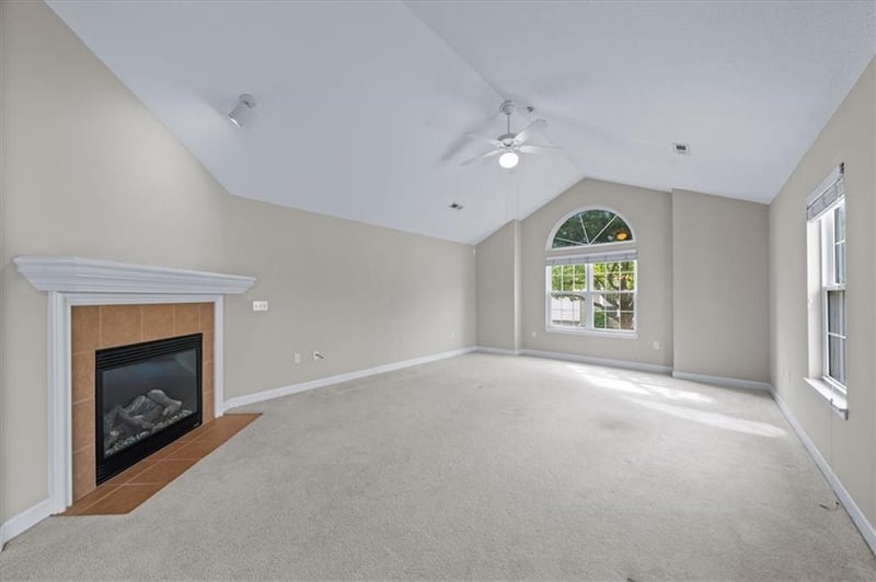 7127 Meadow View St, Shawnee, KS 66227