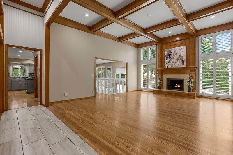 4441 124th Ter, Leawood, KS 66209