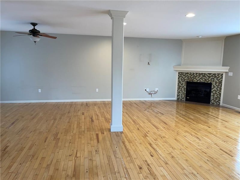 1104 Tamarisk Dr, Leavenworth, KS 66048
