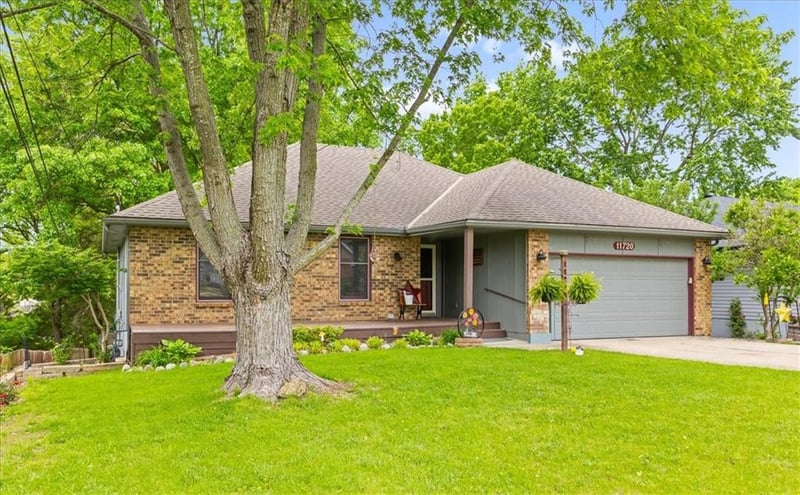 11720 Troost Ave, Kansas City, MO 64131