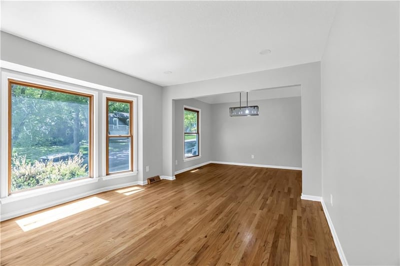 14842 90th Ter, Lenexa, KS 66215