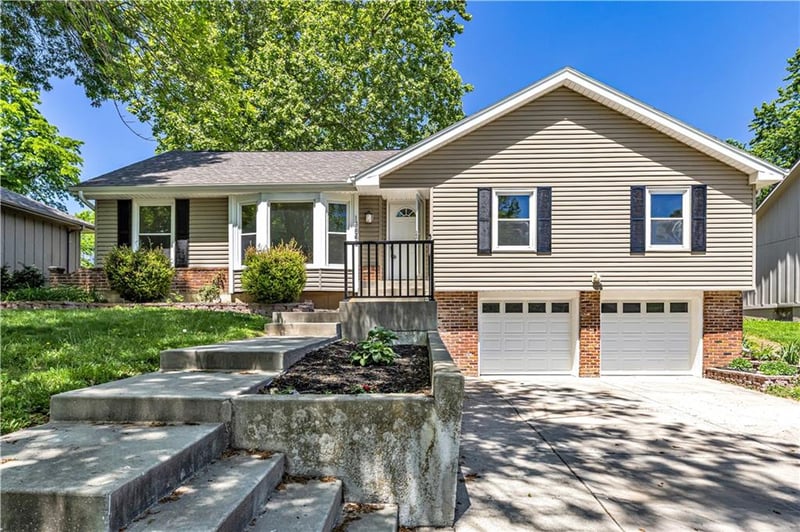 14842 90th Ter, Lenexa, KS 66215