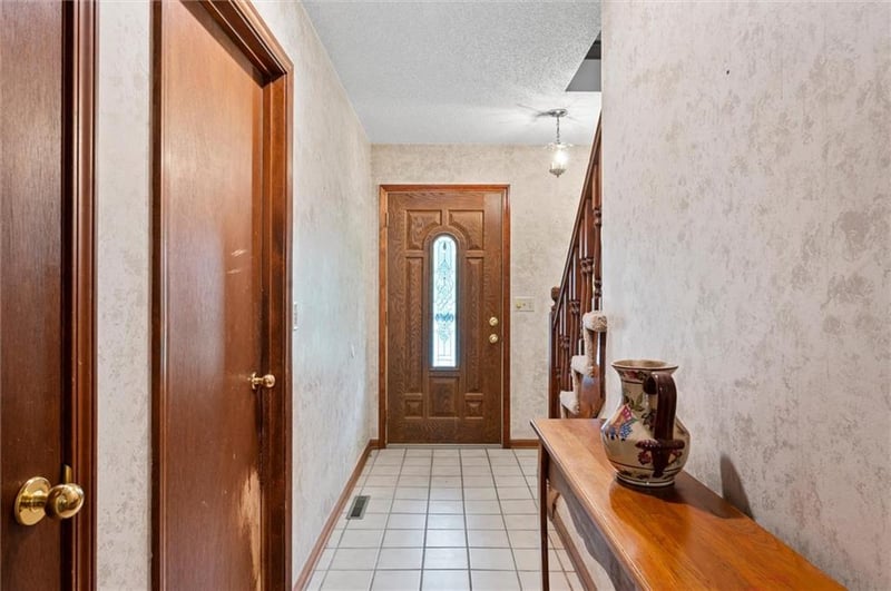 15120 Briarwood Dr, Basehor, KS 66007