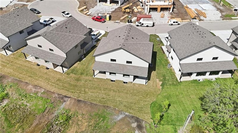 223 Orchard Ct, Lee's Summit, MO 64063