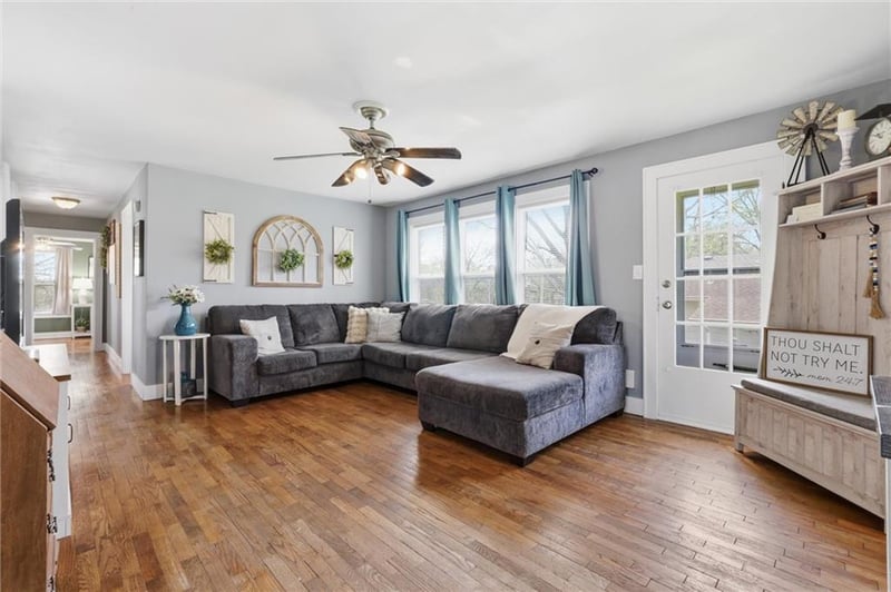 3800 Prather Rd, Kansas City, MO 64116