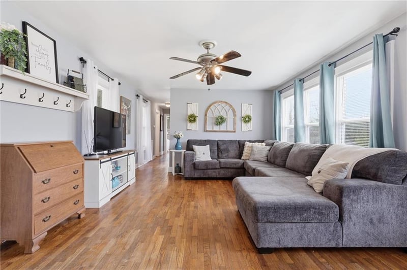 3800 Prather Rd, Kansas City, MO 64116