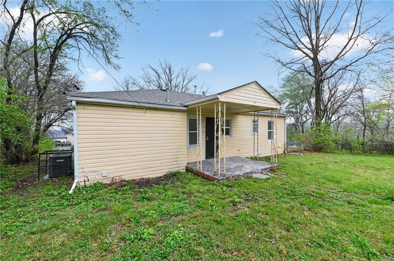 7413 56th Ter, Kansas City, MO 64129