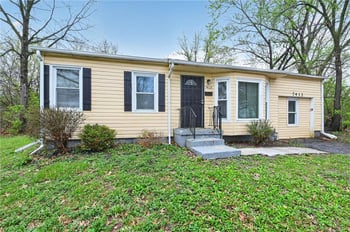 7413 E 56th Ter, Kansas City, MO 64129
