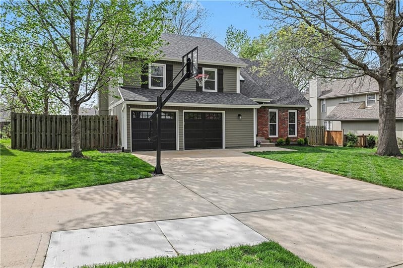 8908 Lamar Ave, Overland Park, KS 66207